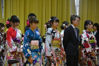 新成人