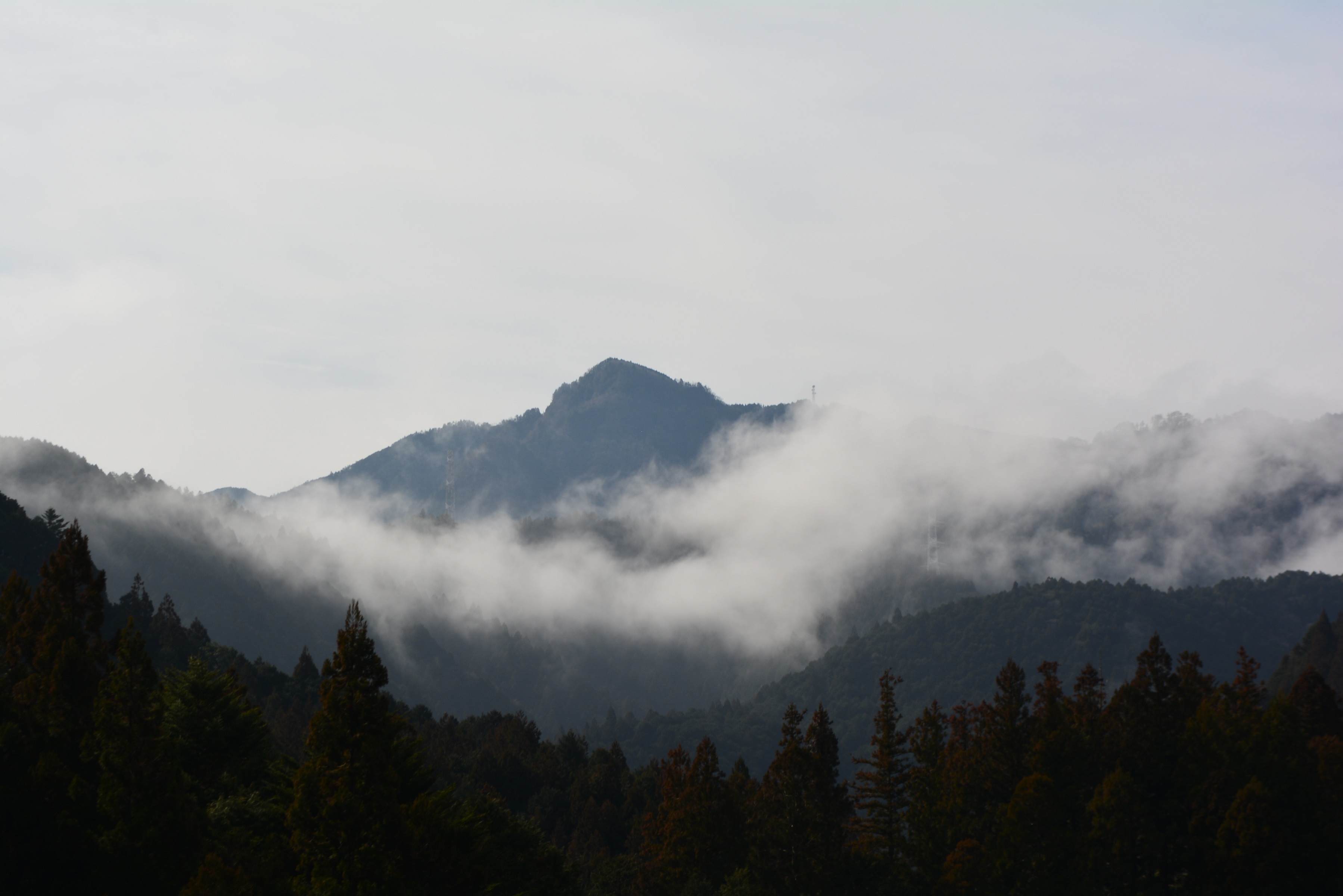 明神山